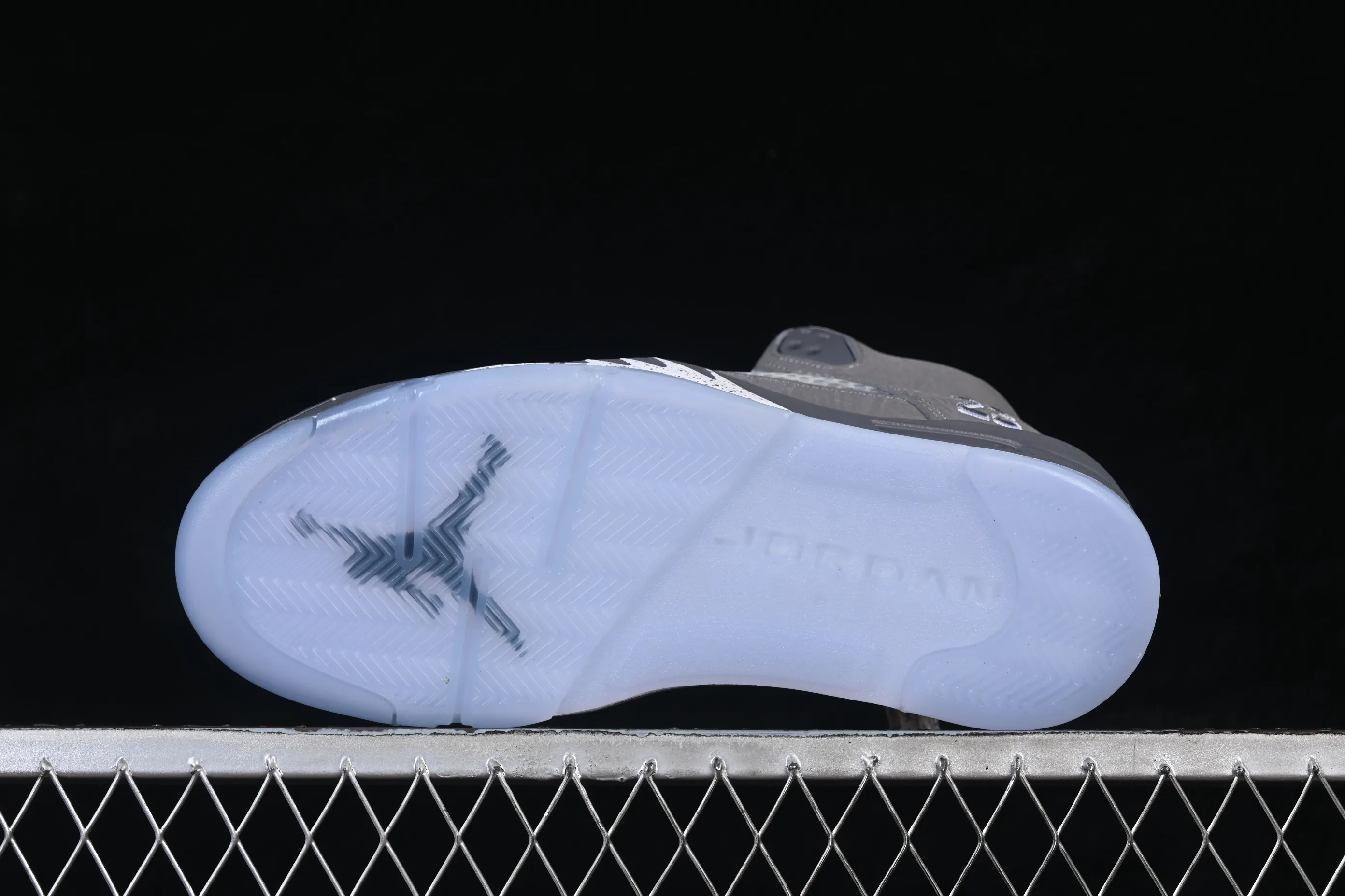 All categories Air Jordan Jordan series basketball shoes Air Jordan 5 Z version Air Jordan 5 "Wolf Grey" AJ5 Joe 5 Wolf Gray basketball shoes DD0587-002